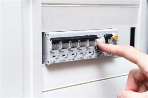 Generator Transfer Switch Types: Installation & Buying Guide