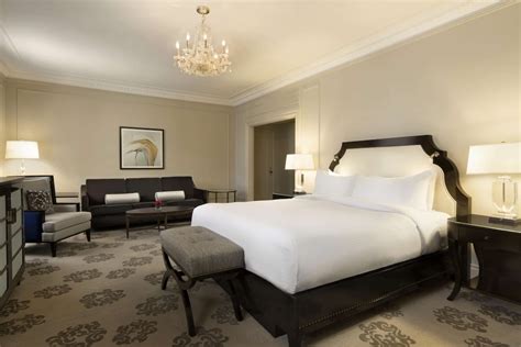 Fairmont Hotel Vancouver Vancouver, British Columbia, CA - Reservations.com