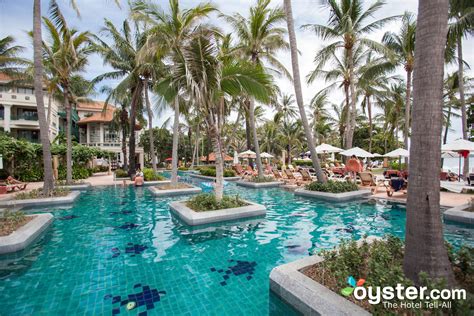 Centara Grand Beach Resort Samui Review: What To REALLY Expect If You Stay