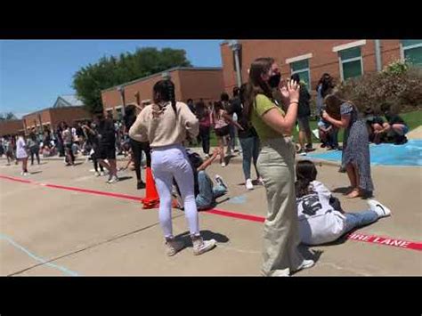 Chalk drawing at Rice Middle School - plano, TX - YouTube