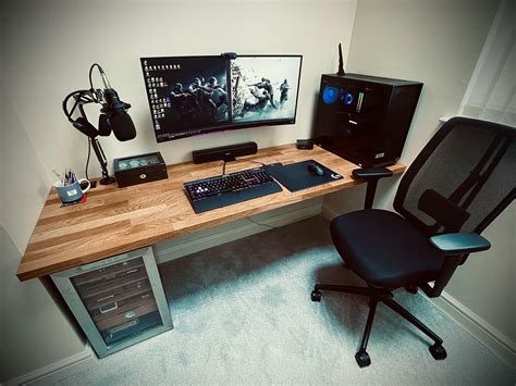 My simple IKEA Karlby worktop desk setup. | Desk setup, Computer desk setup, Desk