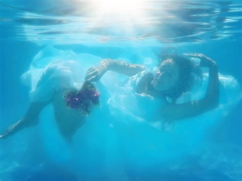 Underwater bride,underwater wedding dress,bride,water,wedding - free image from needpix.com