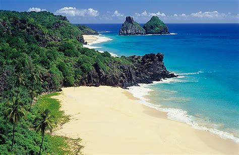 guide to travelling: Fernando de Noronha (beach)