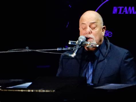 Billy Joel Performing Piano Man at Madison Square Garden | Flickr