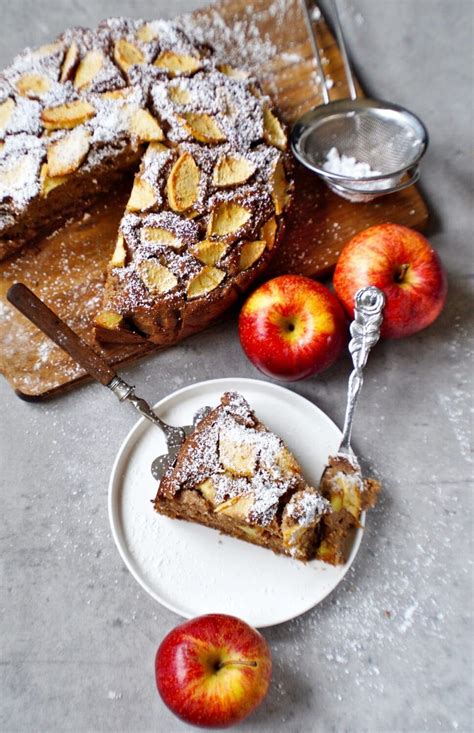 Vegan Apple Cake - Elavegan