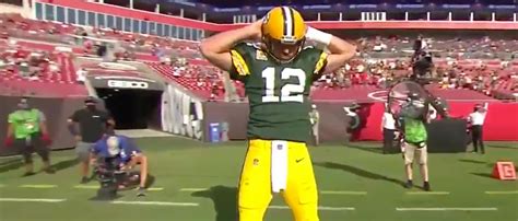 Aaron Rodgers Does 'Key + Peele' Celebration For TD That Didn't Count