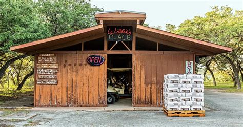 THE WESTERNER: Inside Willie Nelson’s home golf course