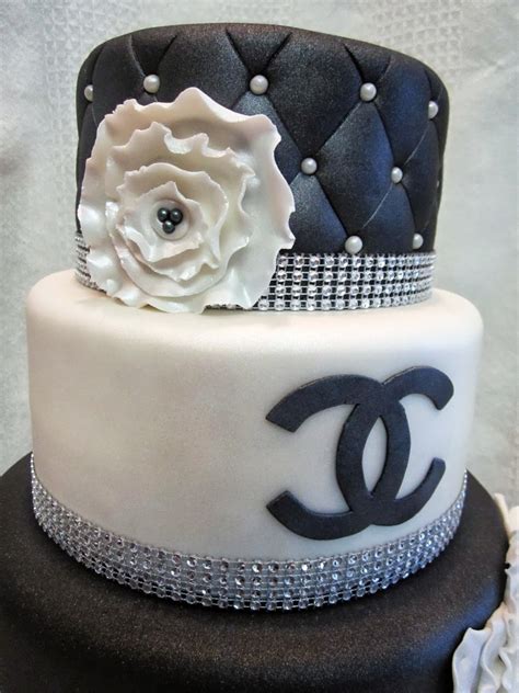 MyMoniCakes: Chanel Inspired Cake with quilted and ruffle accents