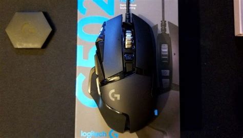 Logitech g502 vs g502 hero - hitsswit