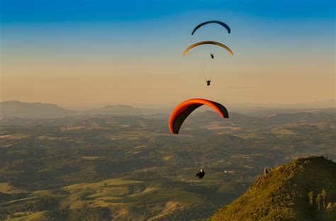 Best 10 Places for Paragliding in the USA - Book Travel N Stay