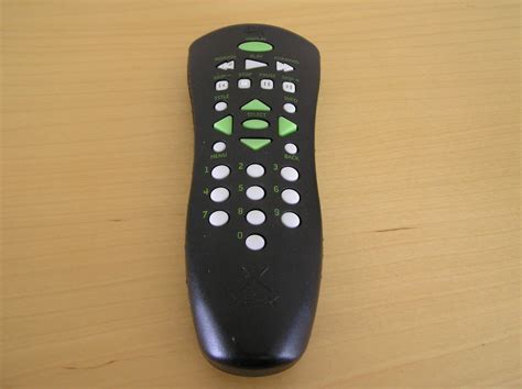 How to Repair an Xbox Remote Control - Decoupling Capacitor Fix : 4 Steps (with Pictures ...