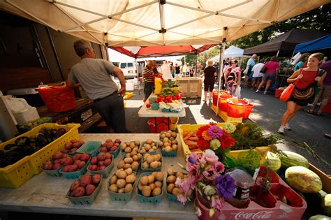 Photo Gallery • Farmers Market