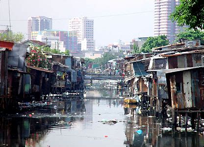 BBC News | Quick Guide | Manila slum life