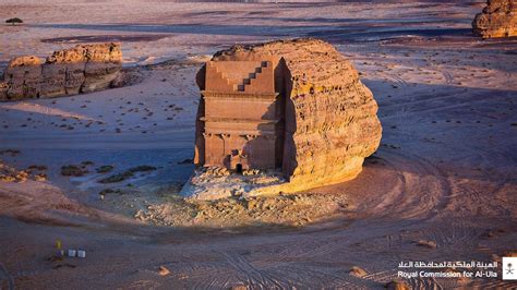 Laser or erosion? Find out what caused the perfect split in Saudi Arabia’s Al Naslaa rock | Al ...