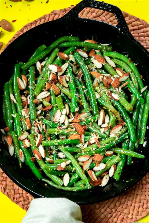 Sautéed green beans with toasted almonds · Cook Eat Laugh