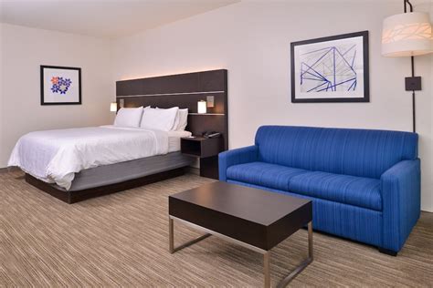 Holiday Inn Express & Suites Mall of America - MSP Airport, an IHG ...