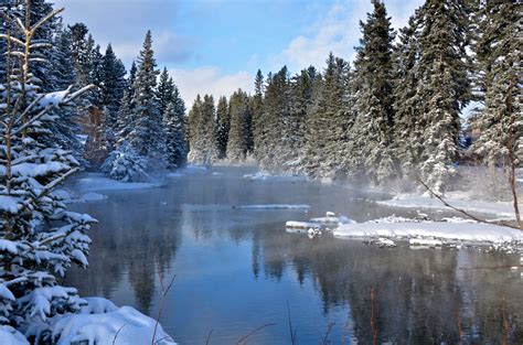 Beautiful shot of Canmore, Alberta, Canada in the Winter #Canmore | Incredible places, National ...