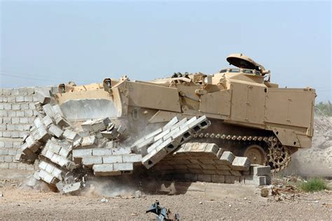 M9 Armored Combat Earthmover | Military.com