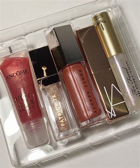 Sephora Favorites Lip Gloss Set : r/makeupflatlays