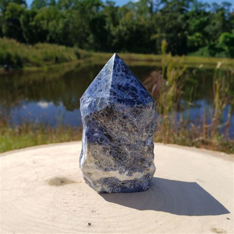 Indigo Crystals: Meanings, Uses, and Popular Varieties - Crystal Vaults