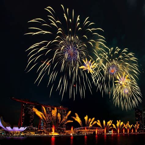 13 Free Places To Catch New Year’s Eve Fireworks In Singapore Without ...