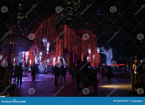 Christmas in Manila, Philippines Editorial Stock Image - Image of philippine, evening: 260976234