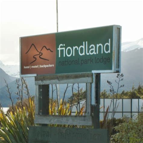 Fiordland National Park Lodge