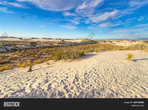 Barren Desert Image & Photo (Free Trial) | Bigstock