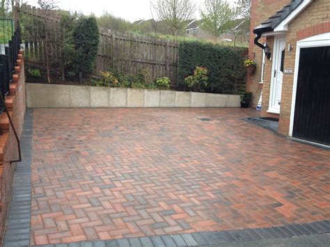 Brindle and Charcoal Block Paved Driveway Burnley | CHW Surfacing