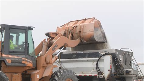 St. Charles, St. Louis counties prep for 'sneaky' snowstorm | ksdk.com