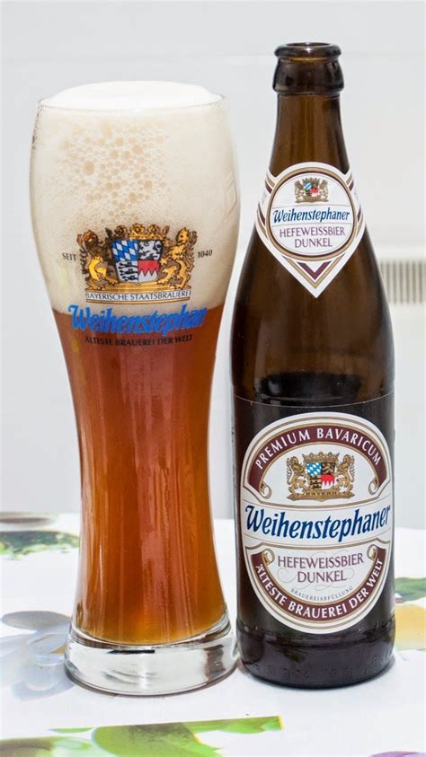 Weihenstephaner Hefeweissbier Dunkel. Dunkelweizen. 5.3º | Craft beer ...