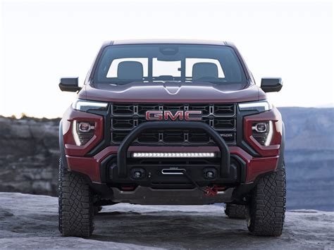 GMC Canyon AT4X Info, Specs, Pictures, Wiki & More