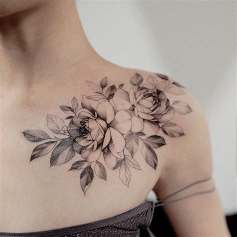 Flower Shoulder Cap Tattoo | Floral tattoo shoulder, Flower tattoo ...