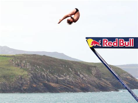 Red Bull Cliff Diving Competition - Photo 12 - Pictures - CBS News