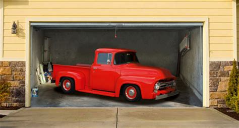 Interesting and Funny Garage Door Murals - Zero To 60 Times