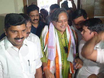 ANI on Twitter: "Kerala | Congress MP Shashi Tharoor today met Syed ...