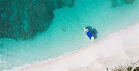 Where do we go on boat tours in Turks and Caicos?