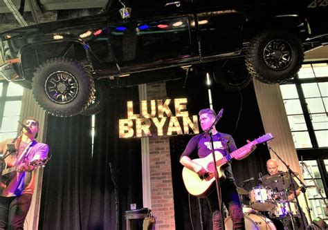 Luke Bryan Hosts Massive Street Concert in Nashville