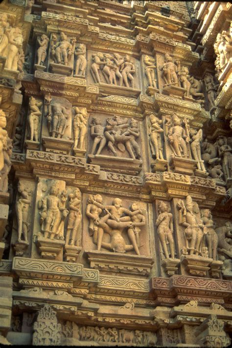 Khajuraho. Lakshamana. sculpture | Khajuraho temple, Jain temple ...