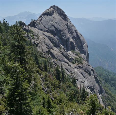 File:Sequoia National Park - Moro Rock.JPG - Wikipedia