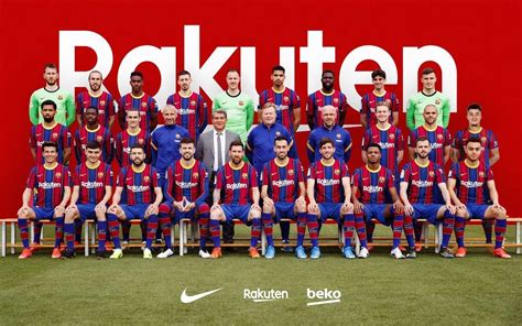 Image: Barcelona's official team photo for 2020/21 | Barca Universal