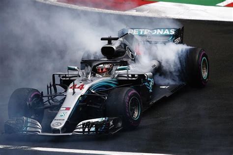 Lewis Hamilton doing donuts. : r/F1Porn