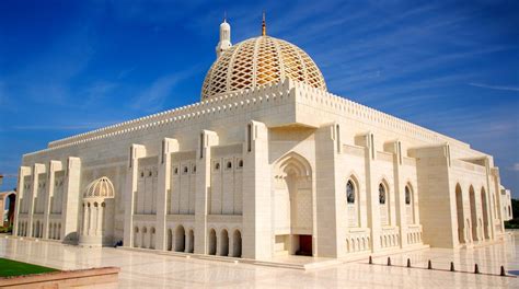 Visit Sultan Qaboos Grand Mosque in Muscat | Expedia