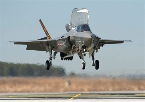 Singapore Requests F-35B Short Take-Off and Vertical Landing (STOVL) fighter jet | DefenceTalk