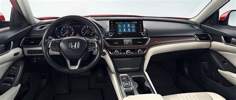 2020 Honda Accord Interior Features | Tech, Safety, Cargo | Sussex Honda