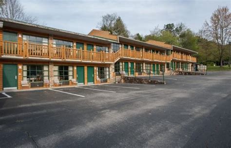 Hotel TREMONT LODGE AND RESORT in Townsend – HOTEL DE