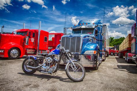 2013-75 Chrome Shop Semi Truck Show, Wildwood, Fla. - BackCountryBound