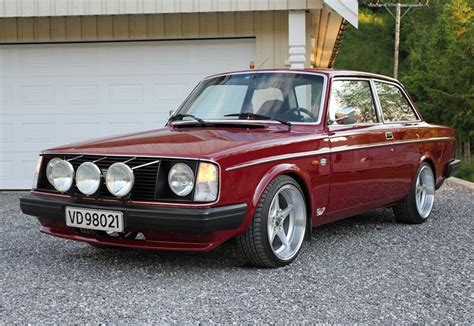 1977 Volvo 242 Turbo - PistonJuice