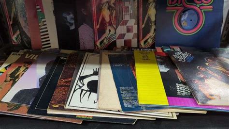 Lot of Vintage Record Albums - Dixon's Auction at Crumpton