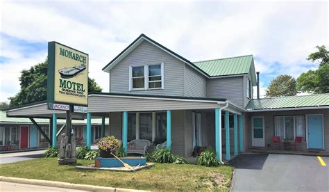 Cheboygan, Michigan Hotels & Motels | The Monarch Motel